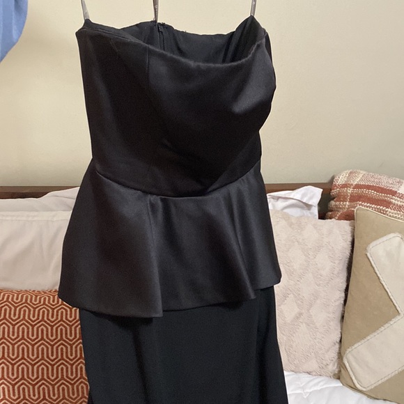 Vera Wang Peplum Satin Gown - Picture 5 of 5